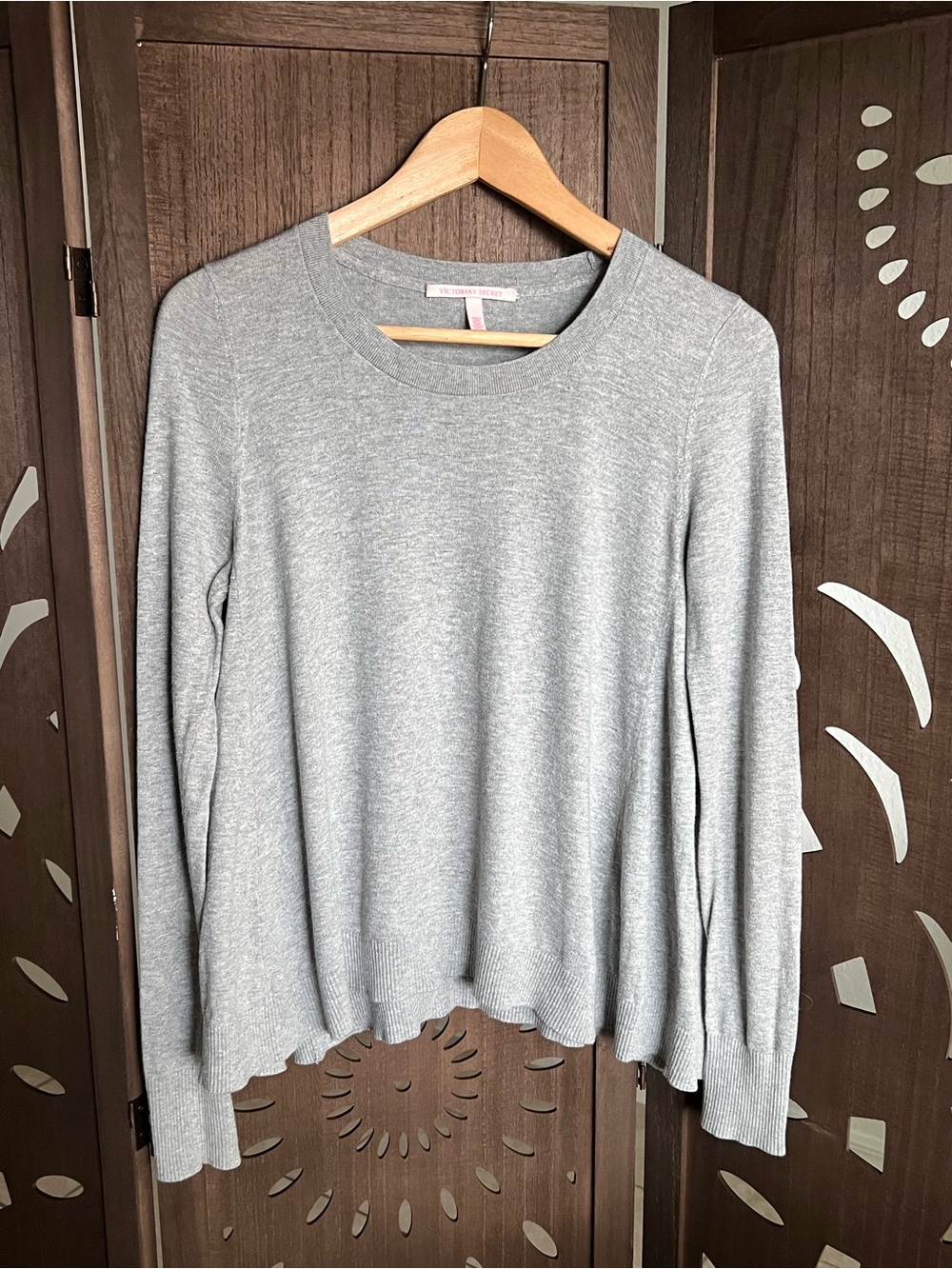 Victoria's Secret Gray Crewneck Long Sleeve Sweater
